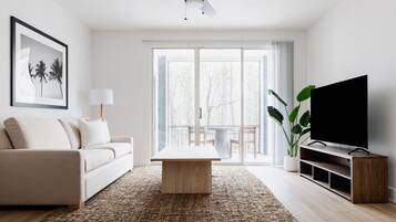 Classic Apartment, 2 Bedrooms, Kitchen (Self Check-in with Virtual Front Desk) | Living area