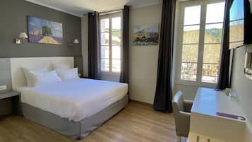 Coffres-forts dans les chambres, bureau, rideaux occultants