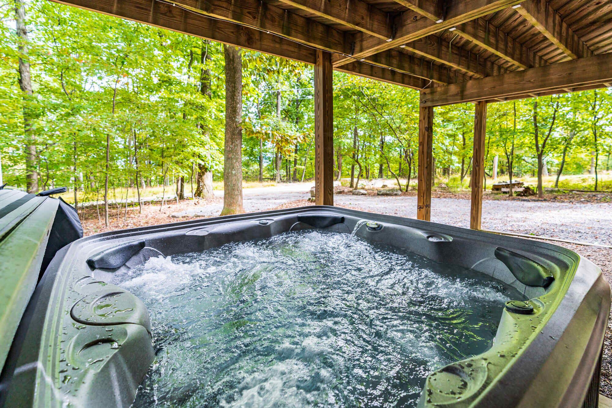 Outdoor spa tub