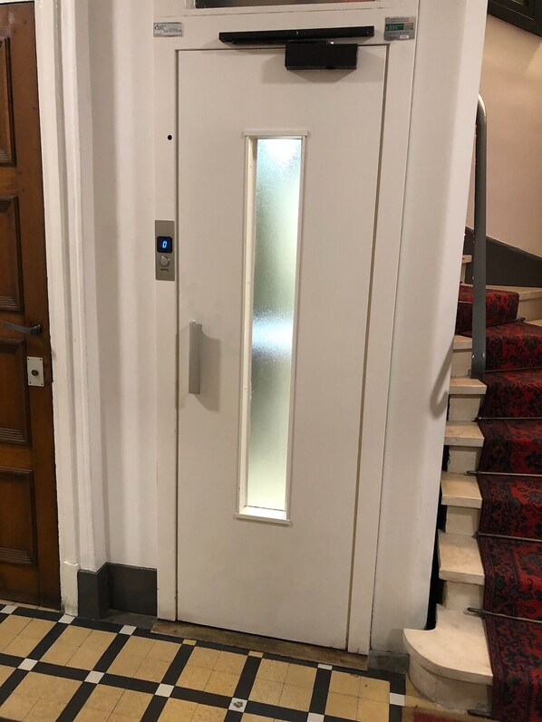 Interior - Sacred Heart Paris (Paris)