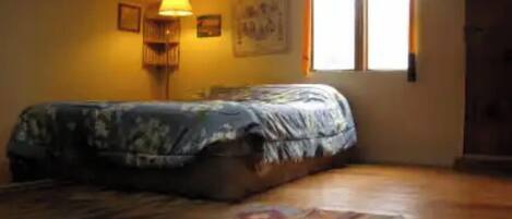 7 Schlafzimmer, Schreibtisch, kostenloses WLAN, Bettwäsche