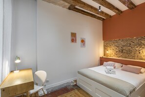 1 bedroom, iron/ironing board, free WiFi, bed sheets