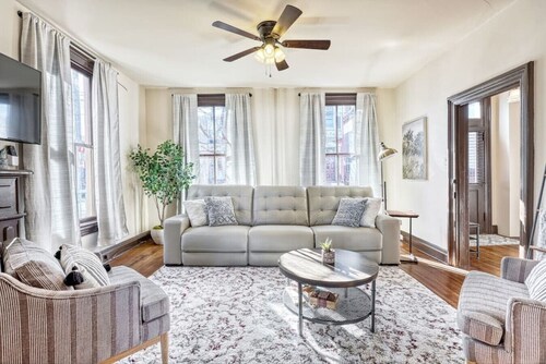 Spacious Home Steps From Gettysburg Square!