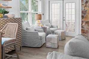 TV, fireplace - Black Jack Bungalow - Heated Private Pool, Golf Cart + Bikes, Pet Friendly! (Seacrest Beach)