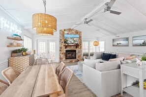 TV, fireplace - Black Jack Bungalow - Heated Private Pool, Golf Cart + Bikes, Pet Friendly! (Seacrest Beach)