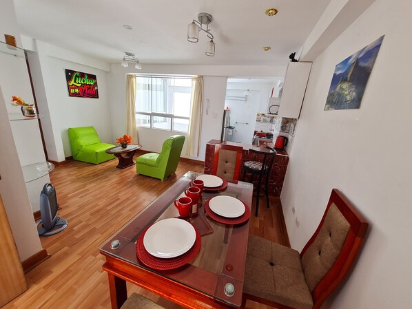 Comfort Apartment | Dining room