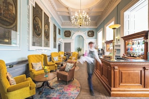 Bar (on property) - Wotton House Country Estate Hotel (Dorking)