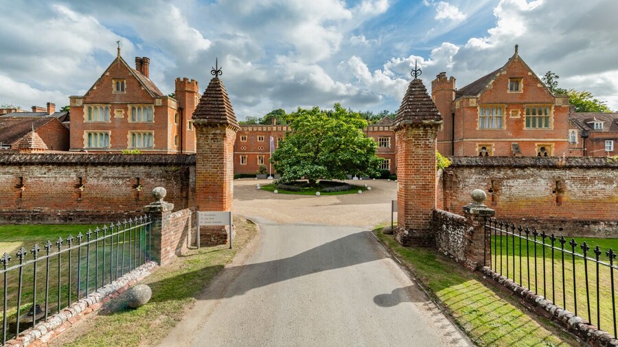 Wotton House Country Estate Hotel