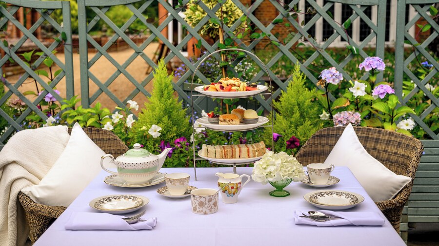 Wotton House Country Estate Hotel