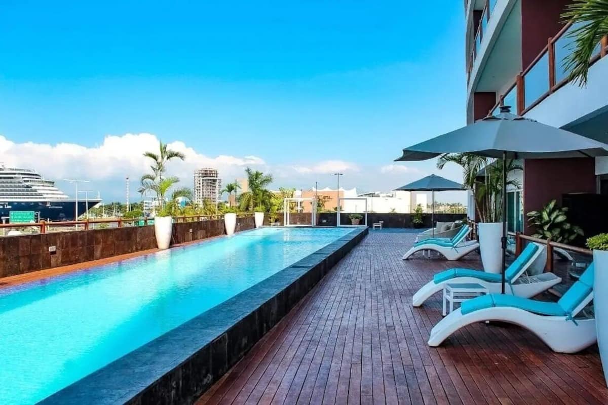 Family Condo | 2 bedrooms, free WiFi, bed sheets