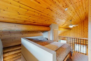 2 quartos, acesso de cortesia à internet, roupa de cama