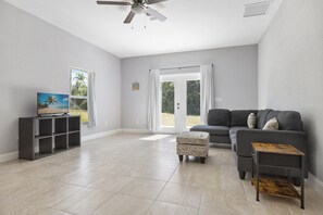 TV - Palm Tree Point (Boynton Beach)