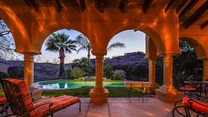 Unclassified image, 3 of 46, button - Charming 5-bed Villa in Fountain Hills With Pool! (Fountain Hills)