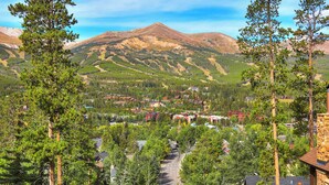 Unclassified image, 3 of 87, button - Spacious and Peaceful 5 Mins to Ski Area/Main St (Breckenridge)