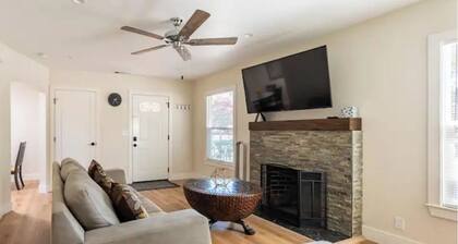 1 Bedroom Home with Home Office