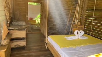 3 makuuhuonetta, silitysrauta/-lauta, Wi-Fi, vuodevaatteet