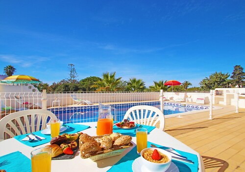 Heatable pool & BBQ retreat in Carvoeiro