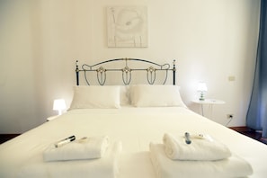 2 chambres, fer et planche Ă repasser, Wi-Fi, draps fournis