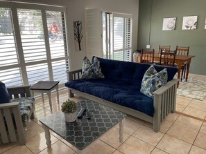 TV - Beautiful luxury apartment, set in quiet area in a nice garden, 10 min from beach (Kapstadt)