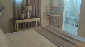 免费 WiFi、床单