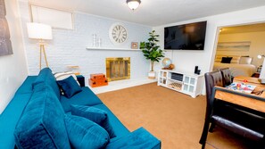 1 bedroom, desk, iron/ironing board, free WiFi