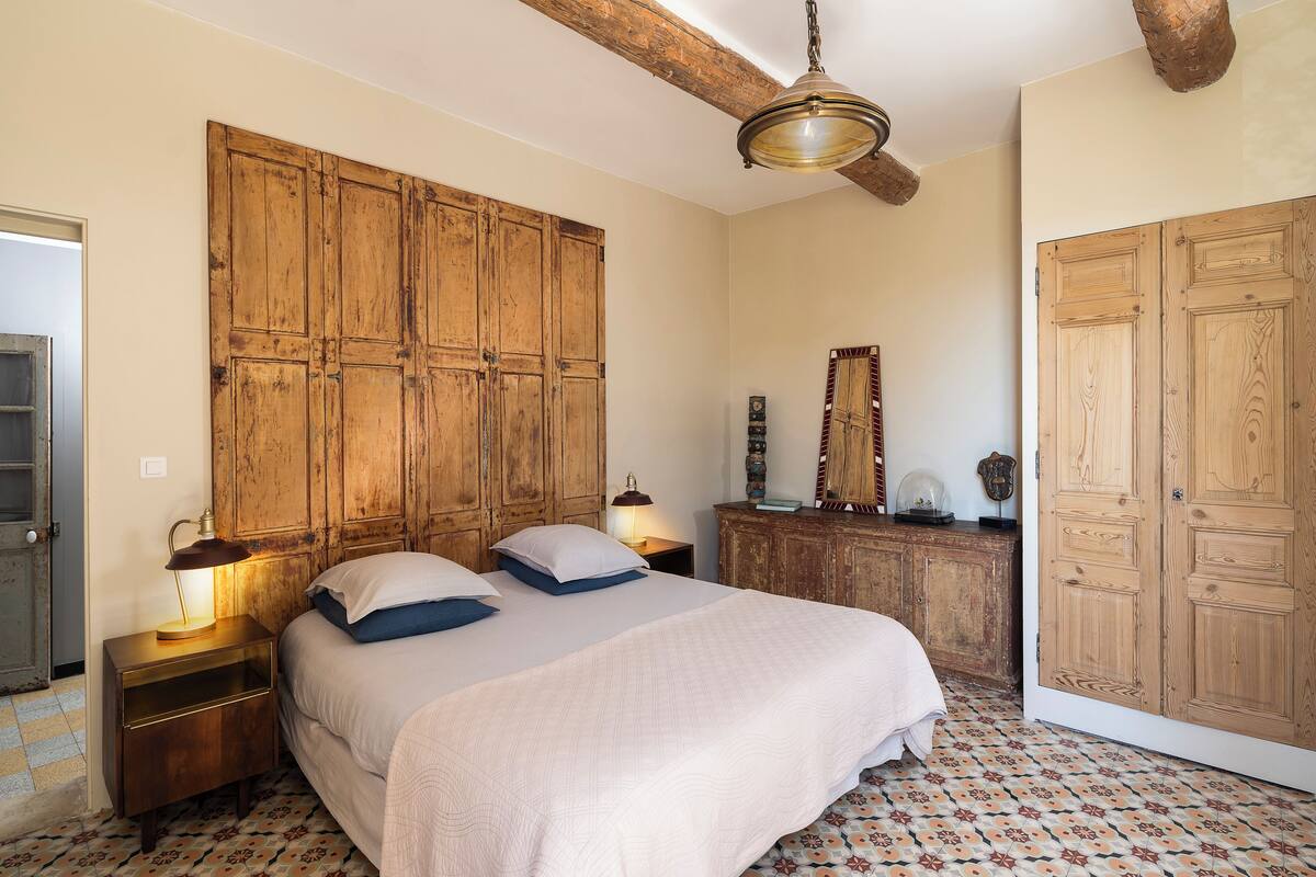 华丽客房 | 1 多间卧室、高档床上用品、迷你吧、客房内保险箱