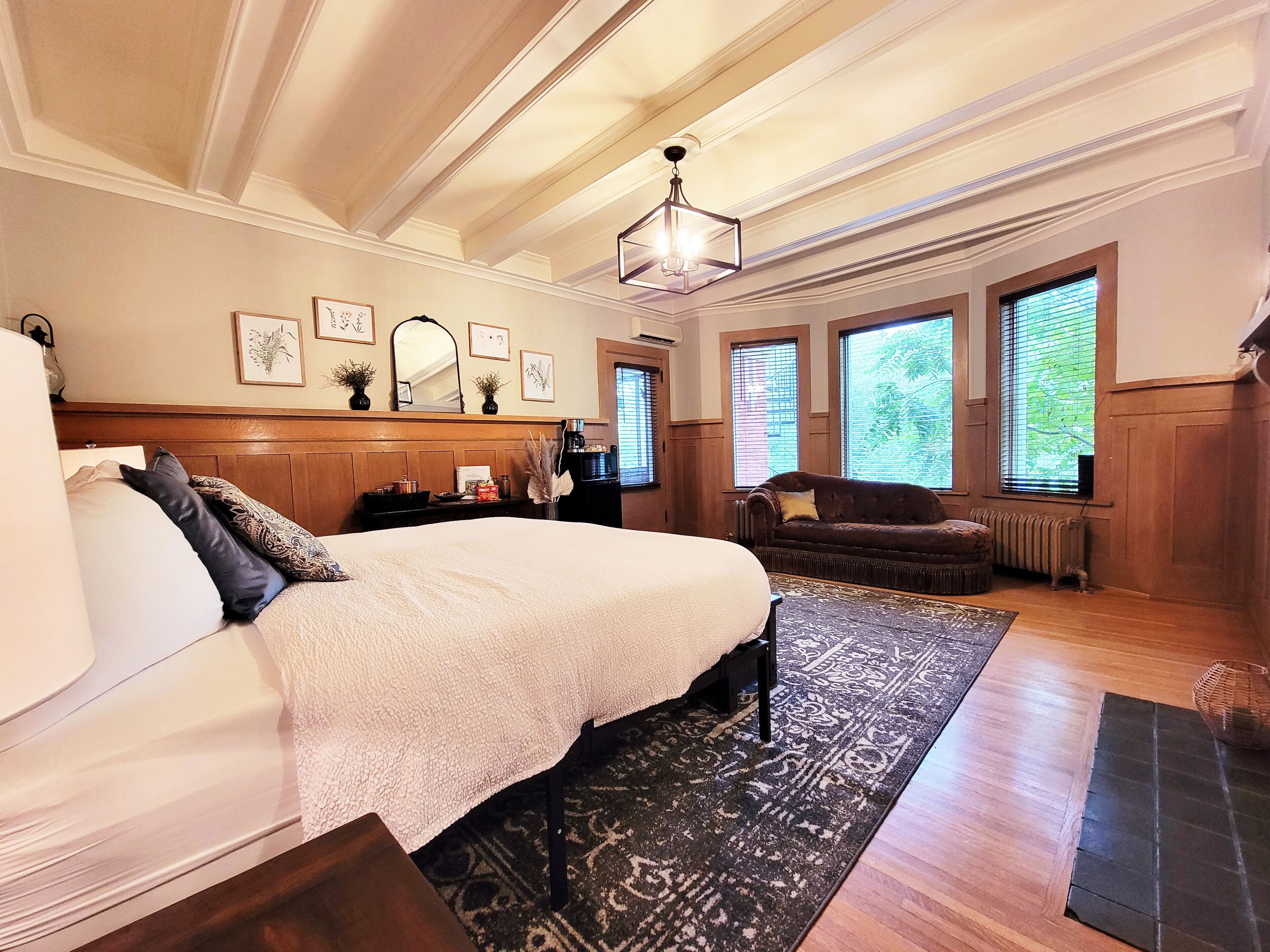 GG Barnum Mansion in Duluth Find Hotel Reviews, Rooms, and Prices on