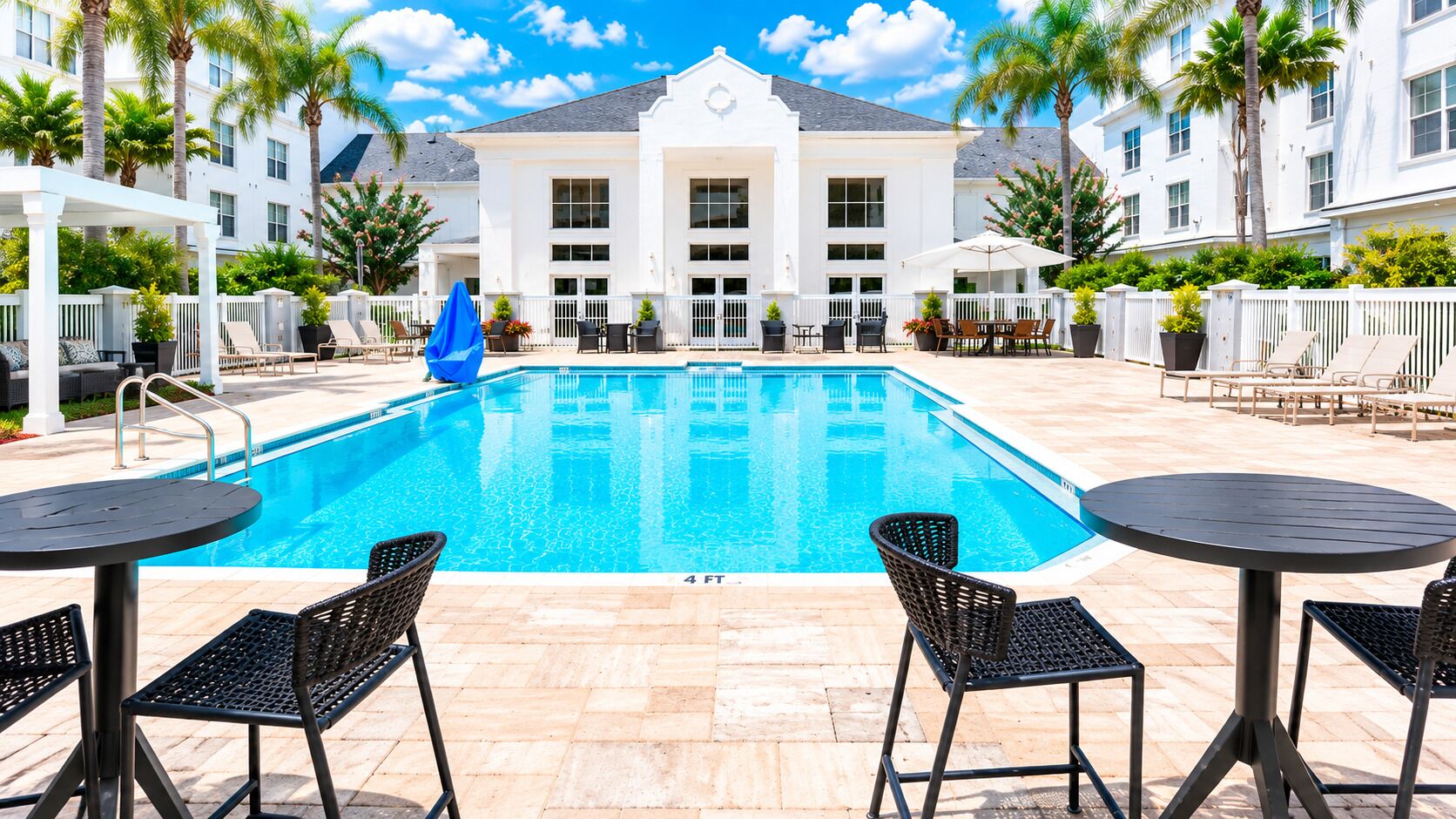 Outdoor pool, free cabanas, pool umbrellas