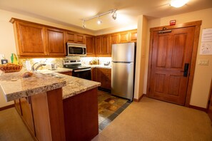 Frigorifero, microonde, forno, lavastoviglie