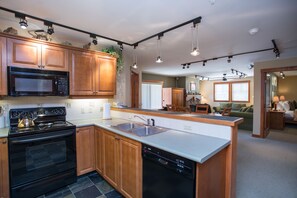 Frigorifero, microonde, forno, lavastoviglie