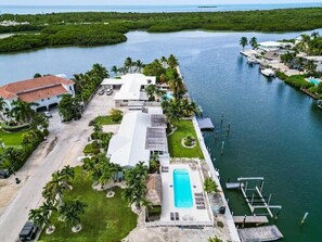 Exterior - Refuge on the Reef~ Waterfront Pool Home, 75 (Marathon)