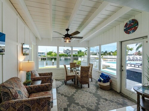 Refuge on the Reef~ Waterfront Pool Home, 75