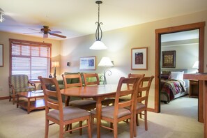 Dining - 1205A - One Bedroom Standard Eagle Springs West by RedAwning (Solitude)