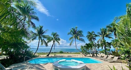 Sunsets in Paradise~ Gulf Front Pool Home, 22' Dock, Kayaks, Bikes & Paddleboards