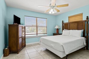 3 chambres, fer et planche à repasser, lit parapluie, Wi-Fi gratuit