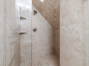 Bathtub, hair dryer, towels