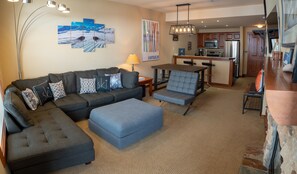 Télévision, cheminée