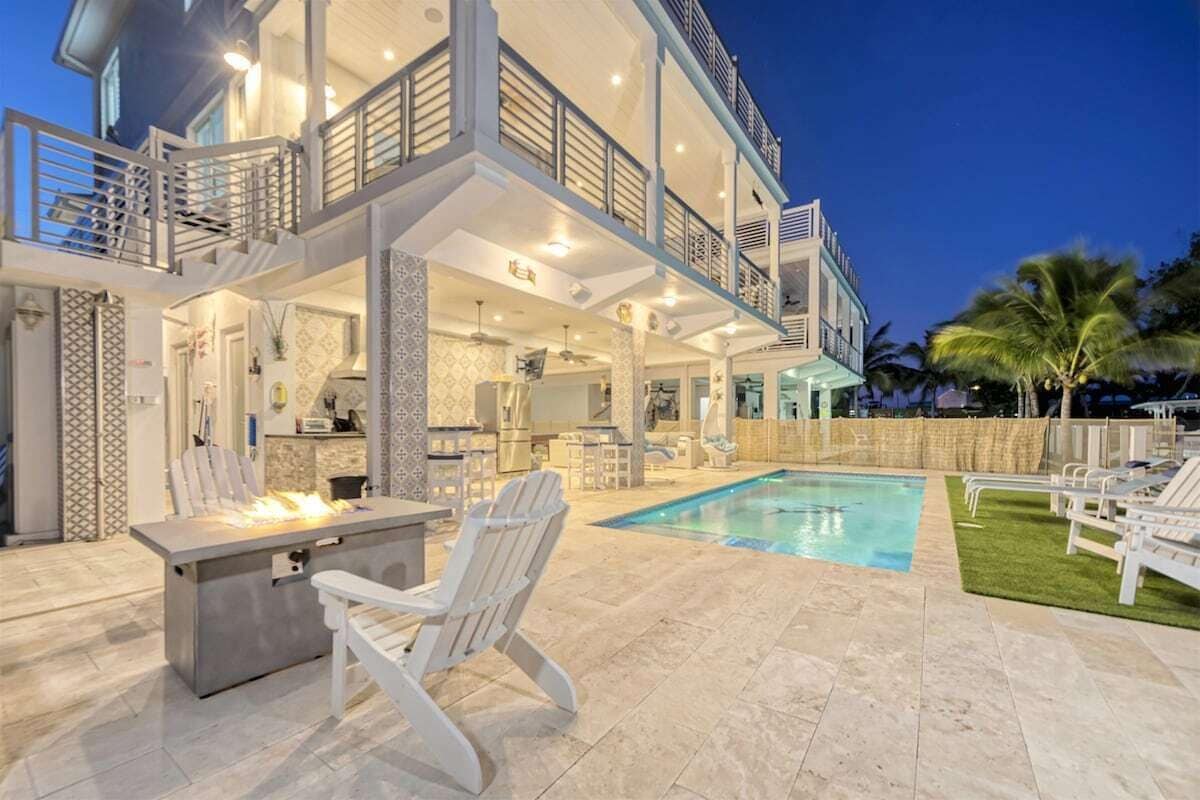 Een verwarmd zwembad