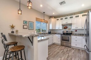 Fridge, microwave, oven, stovetop - Island Time~ Pool Home Seconds to Open Ocean! 32' Dock (Marathon)