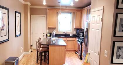 Charming Bloomingdale Row Home with Deck and Parking