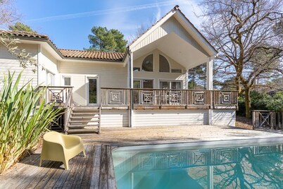 Charmante Villa Avec Piscine au Golf de Biscarrosse