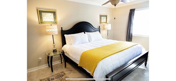 3 室のベッドルーム、WiFi (無料)