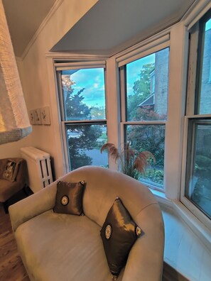 Exclusive Apartment, Private Bathroom, Garden View (1st Floor) | Interior - Historic Oak Park Home (Oak Park)