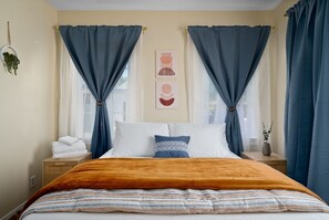 3 bedrooms, iron/ironing board, free WiFi, bed sheets