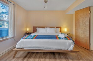 5 室のベッドルーム、WiFi、ベッドシーツ