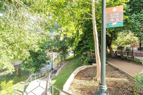 San Antonio | Couples River Walk Getaway | Pool + Downtown