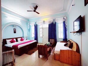 Free WiFi - Hotel Madhuvan (Kandaghat)