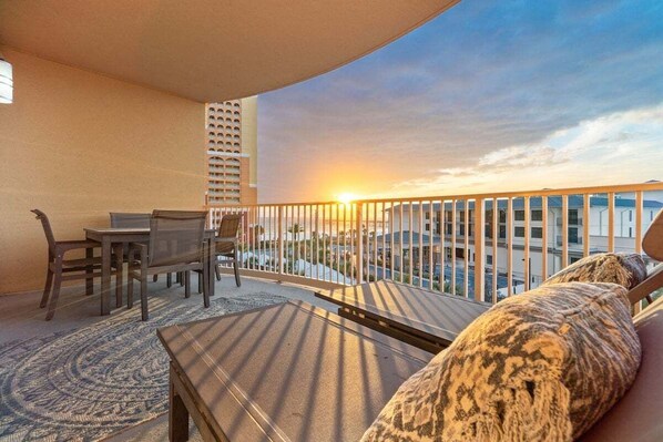 Outdoor dining - Porpoise of Life - #410 TW3 at Calypso Gulf Views (Panama City Beach)