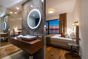 4 chambres, fer et planche à repasser, Wi-Fi gratuit, draps fournis