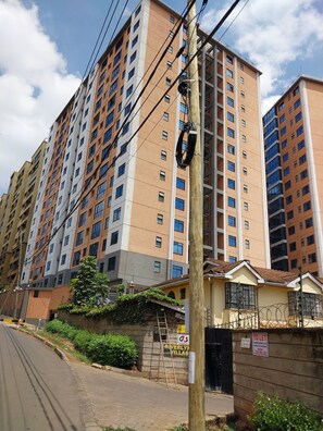Exterior - DALM-D Cozy lovely studio with Gym in Kileleshwa (Nairobi)
